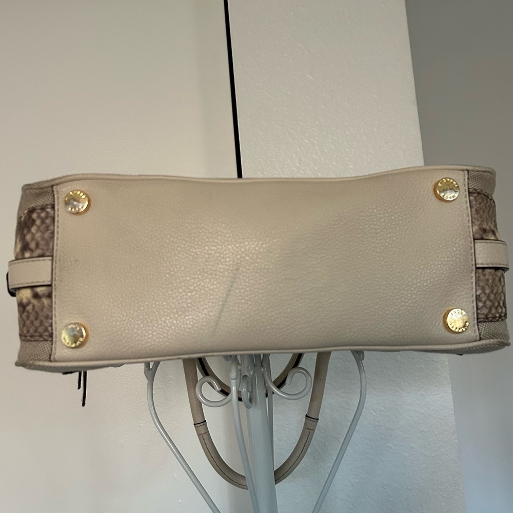 Michael Kors Snakeskin-Print Beige Leather Shoulder Bag With Gold-Tone Accents & - Picture 5 of 16